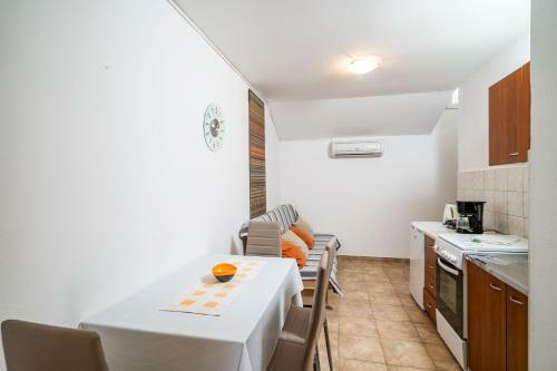 Hostal Apartments Villa Cerjak
