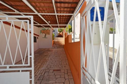 Apartment Arbanija 8651c