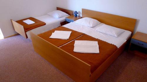 Apartments Maestral