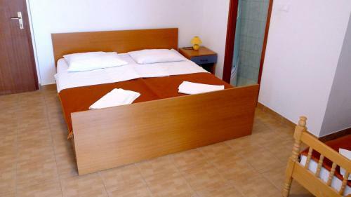 Apartments Maestral