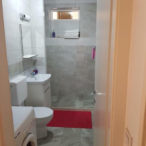 Apartment Anet With Free Parking
