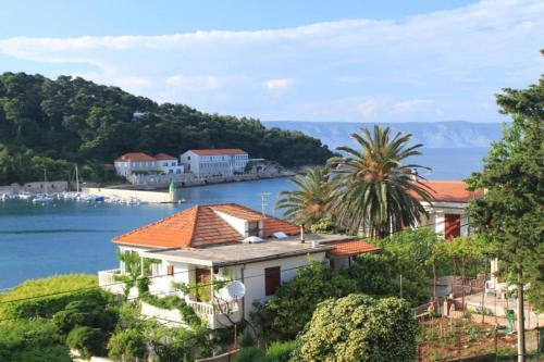 Apartments By The Sea Jelsa (Hvar) - 8783