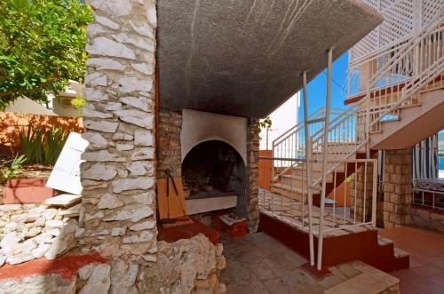 Apartment Arbanija 8651b
