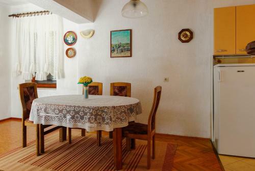 Apartments Lina