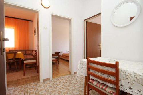 Apartments With A Parking Space Pula - 7647