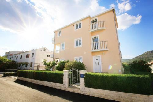 Apartamentos Villa Vrbat