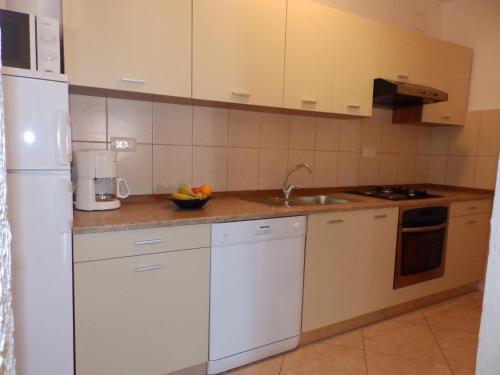 Kampor Apartment 8