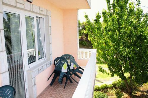 Apartments With A Parking Space Kampor (rab) - 5029