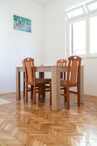 Apartments Centar