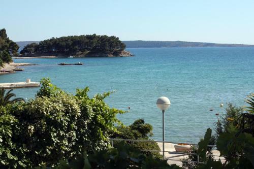 Apartment Banjol 4952a