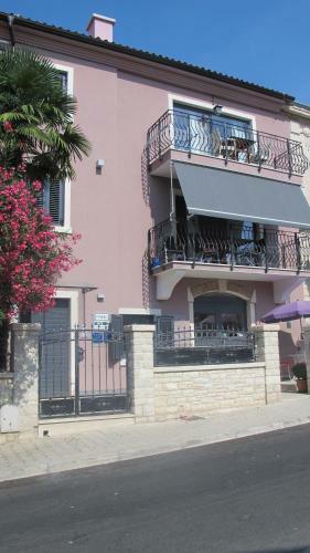 Hostal Kseni Accommodation