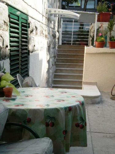 Hostal Rooms Zuvan