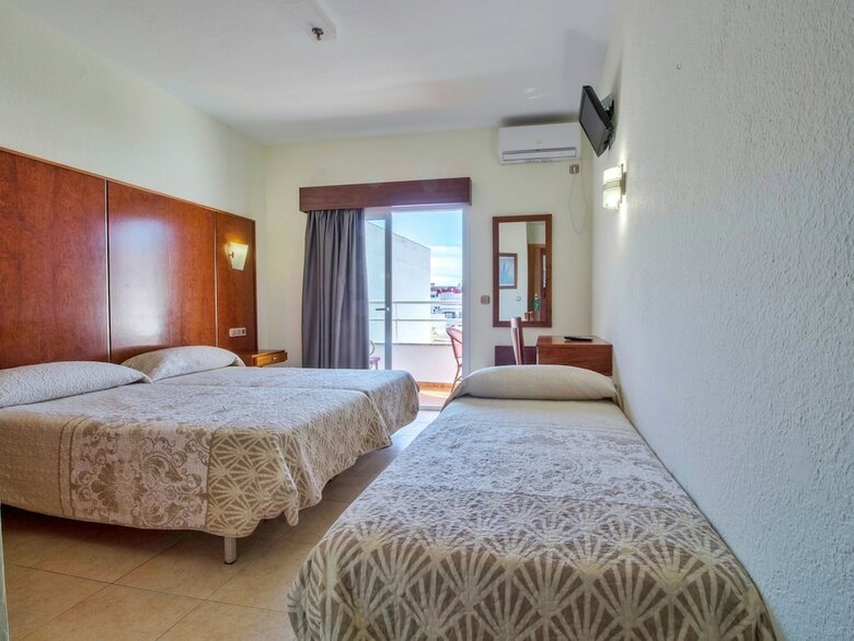 N.ch Hotel
