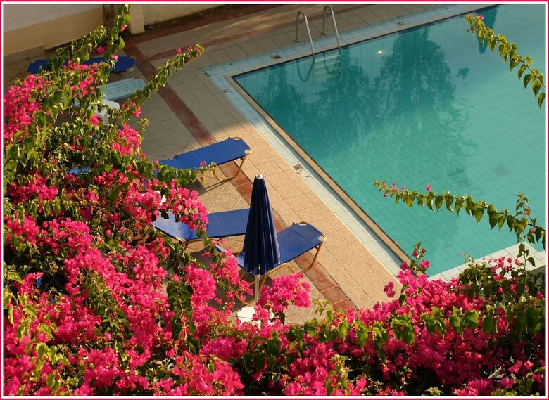 Aparthotel Apartments Apollon