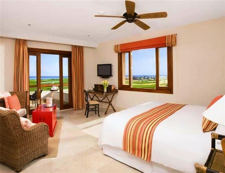 Hotel Xeliter Golden Bear Lodge