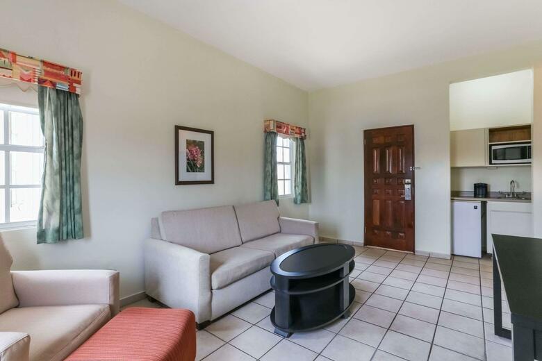 Hotel Howard Johnson Inn Downtown Mayaguez Pr