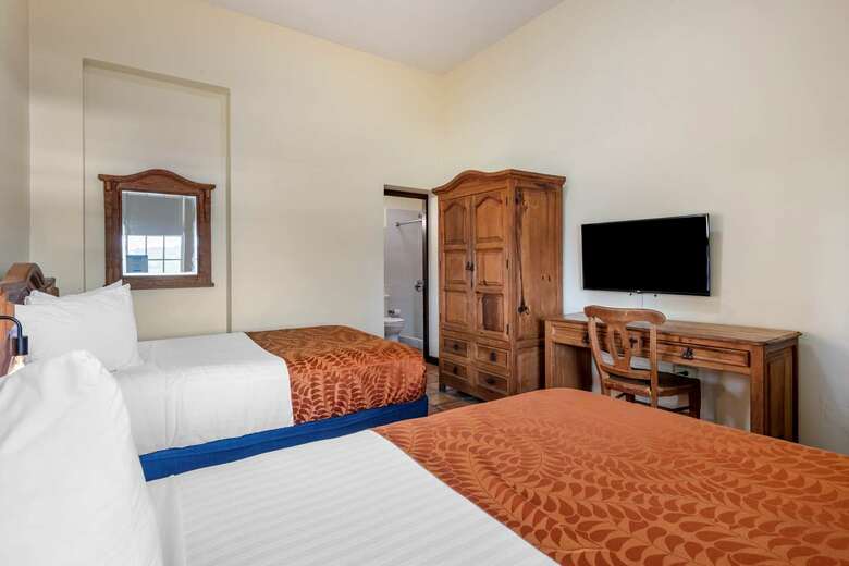 Hotel Howard Johnson Inn Downtown Mayaguez Pr