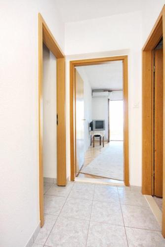 Hostal Apartment Arbanija 5228e
