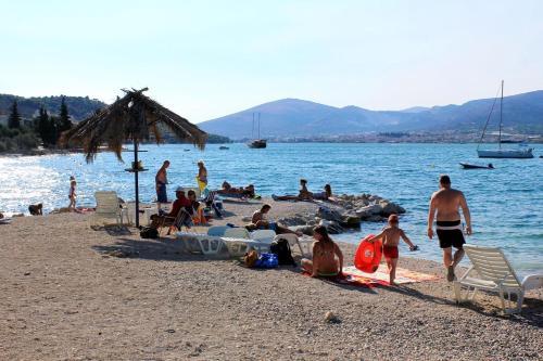 Hostal Apartment Arbanija 5228e