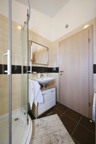 Beach Apartments Fuego Nin