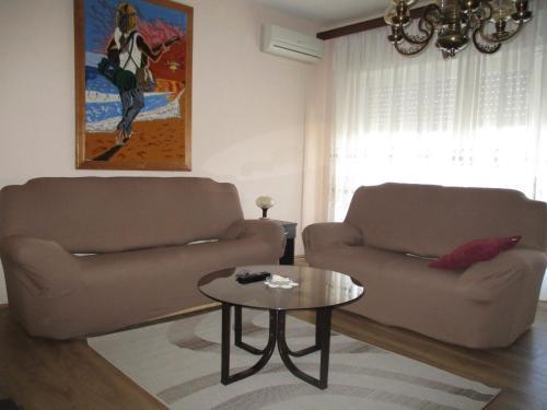 Apartman Eduard ?imi?ev