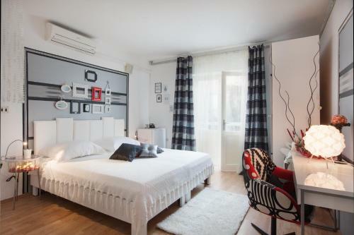 Apartment Plaza