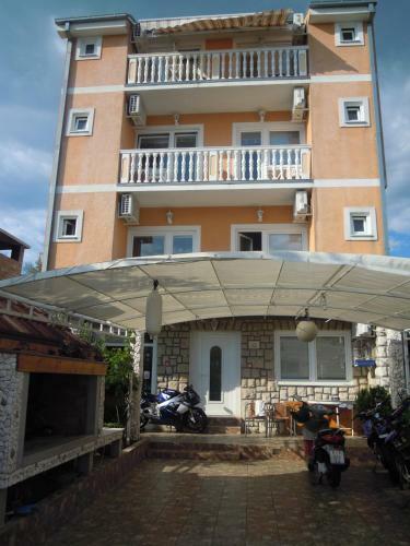 Hostal Guest House Berto