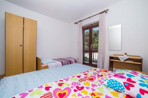 Apartments And Rooms Drpi? 1515