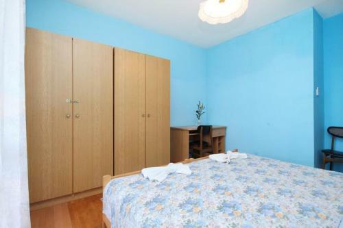 Apartments By The Sea Zavala (Hvar) - 8745