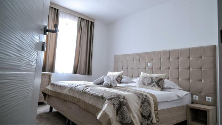 Hotel Consul