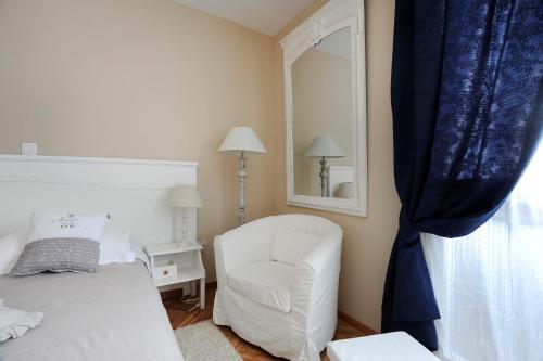 Hostal Tinel Rooms Old City Center