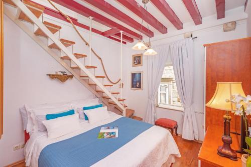 Old Town City Center Apartments