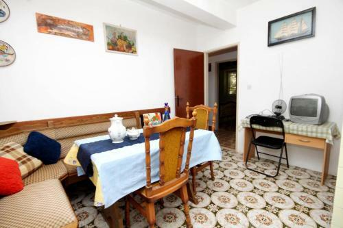 Hostal Double Room Lumbarda 9272a