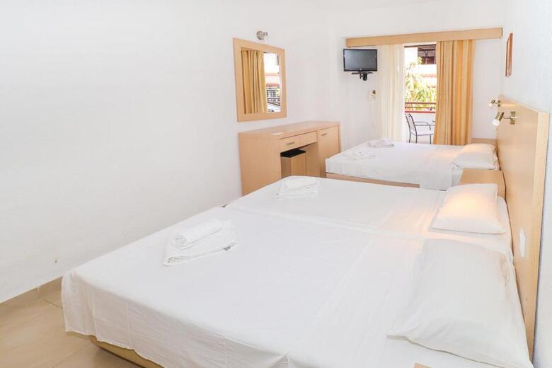 Hotel Hanioti Grand Victoria