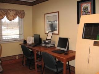 Hotel Lakeview  Inn & Suites Halifax