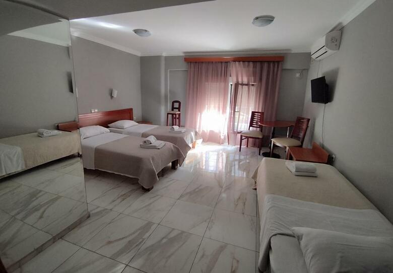 Hotel Acropole Piraeus