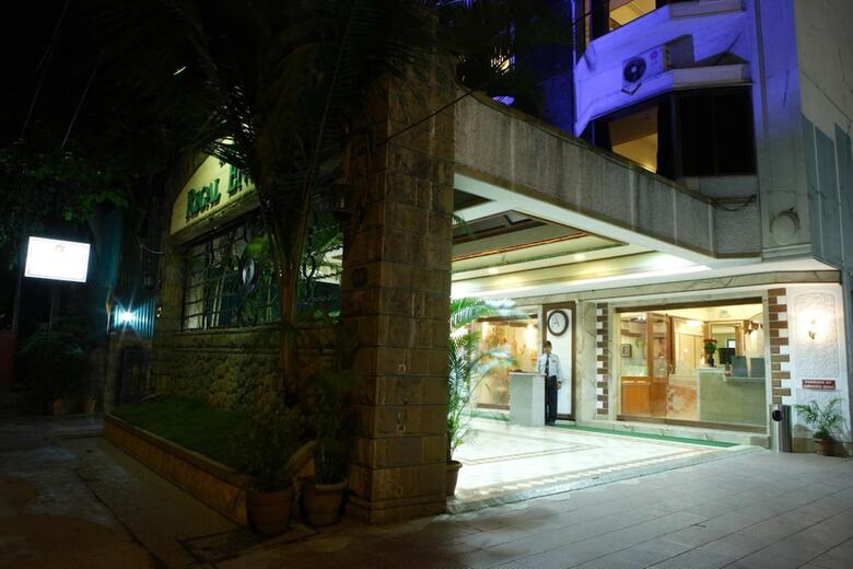 Hotel Regal Enclave