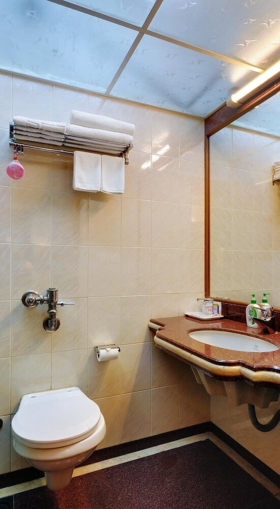 Hotel Regal Enclave