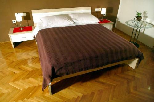 Hostal Apartments Perina