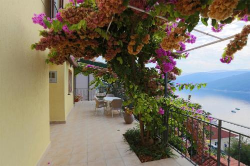 Apartment In Rabac 16939