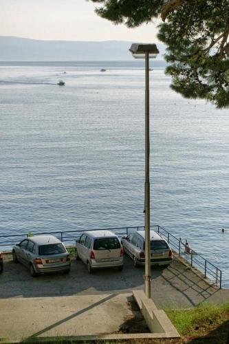 Apartments By The Sea Omis - 2806