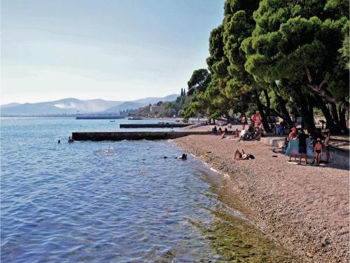 Holiday Home Kastel Luksic With Sea View Viii