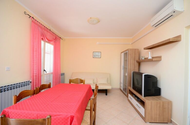 Apartamentos Marina