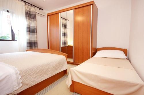Apartment Pag 9388a
