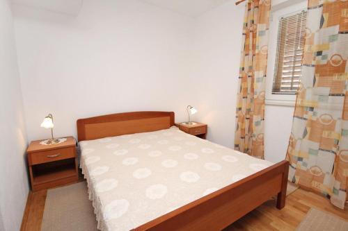 Apartment Supetar 6037b