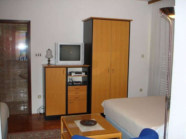 Apartments Nadica