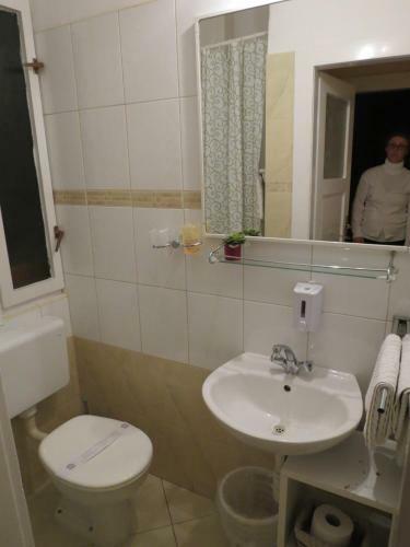 Hostal Guesthouse Vrlic