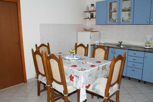 Hostal Double Room Sutivan 2943c