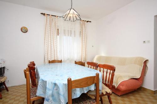 Hostal Apartments With A Parking Space Palit (rab) - 5052