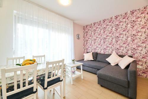 Apartments Nina